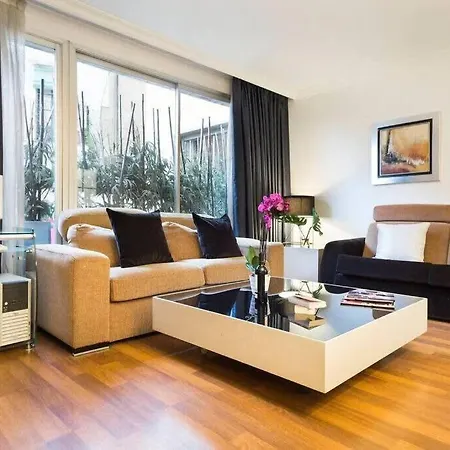And Elegant 4 Bedroom By Placa Catalunya * Barcelona