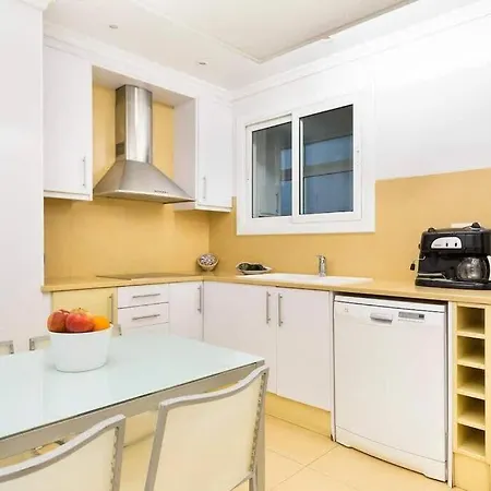 The Collection - And Elegant 4 Bedroom By Placa Catalunya *